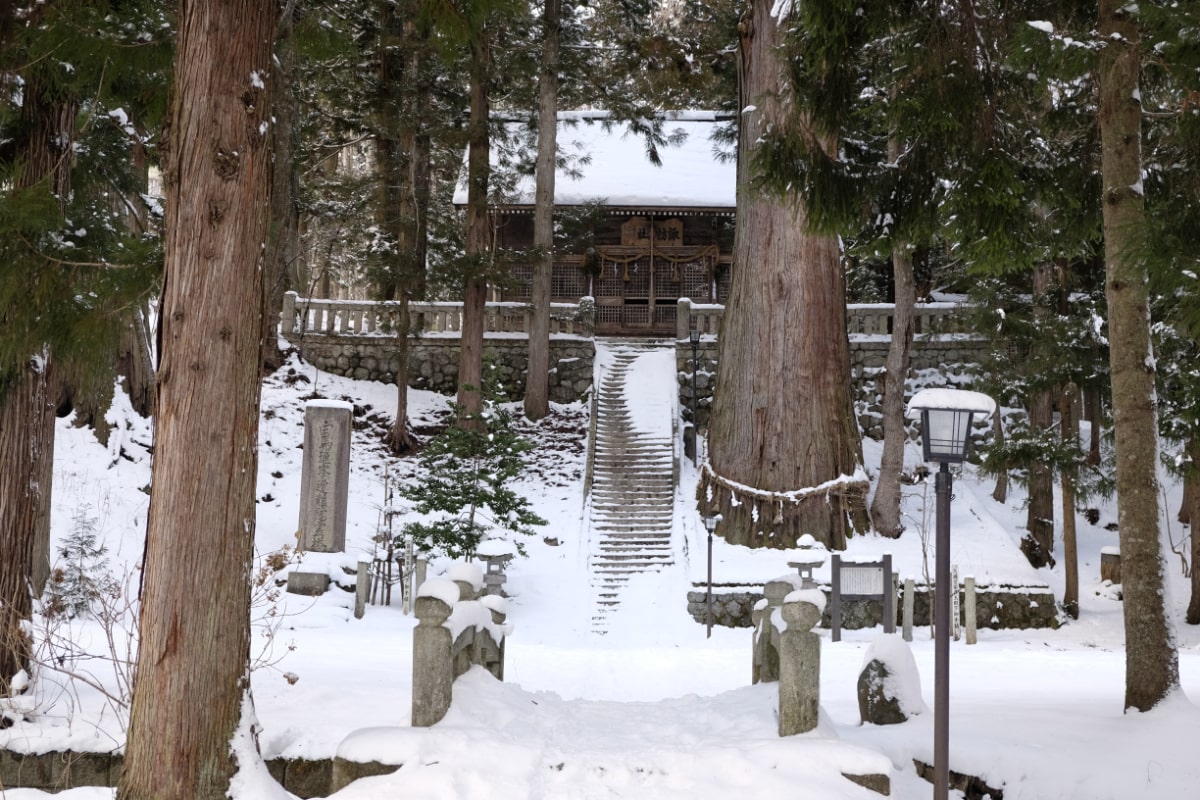 Hakuba temple in the snow