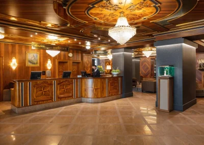 Grand Hotel Zermatterhof lobby