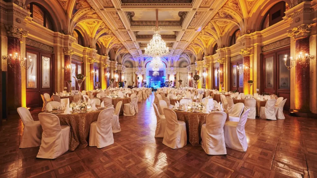 vj_silvesterball_interieur Luxury Dining hall in Switzerland